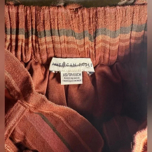 American Eagle Womens Red High Waisted Belted Tapered Leg Pants Size XS - Picture 7 of 9